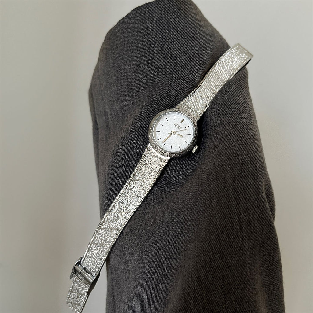 IEKE Vintage Crinkled Foil Textured Mesh Gold Watch - Ultra-Thin Petite Quartz Watch for Women