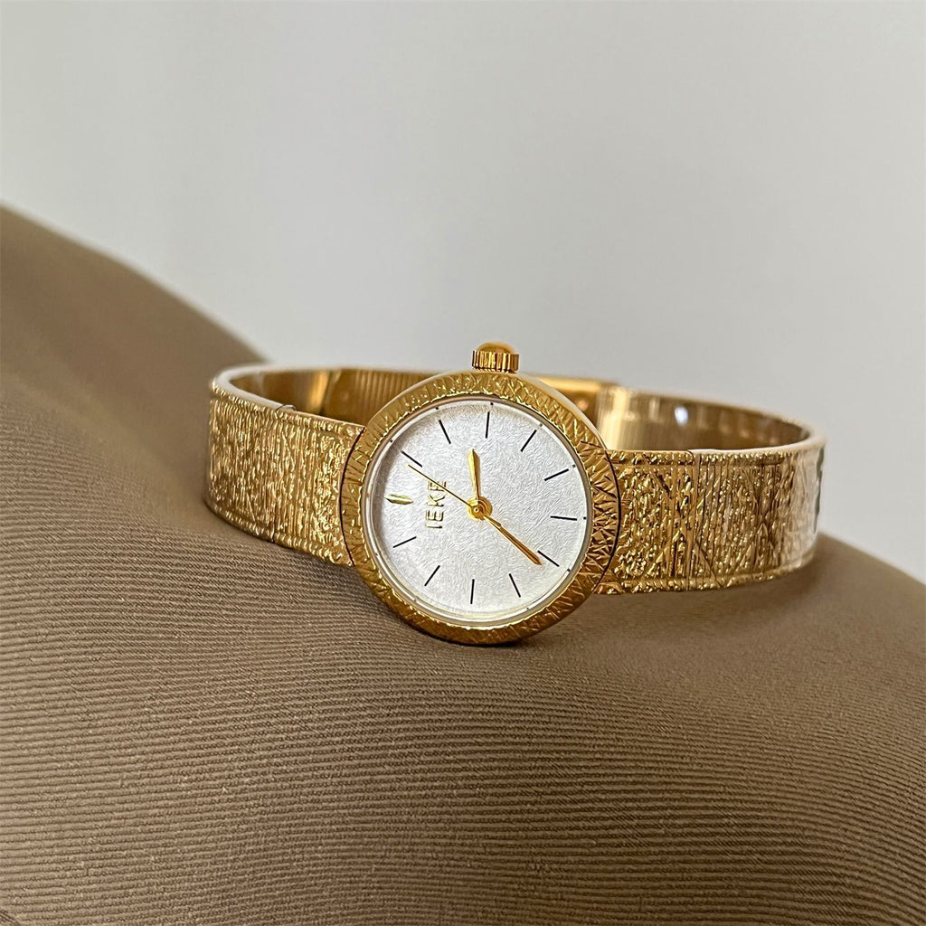 IEKE Vintage Crinkled Foil Textured Mesh Gold Watch - Ultra-Thin Petite Quartz Watch for Women