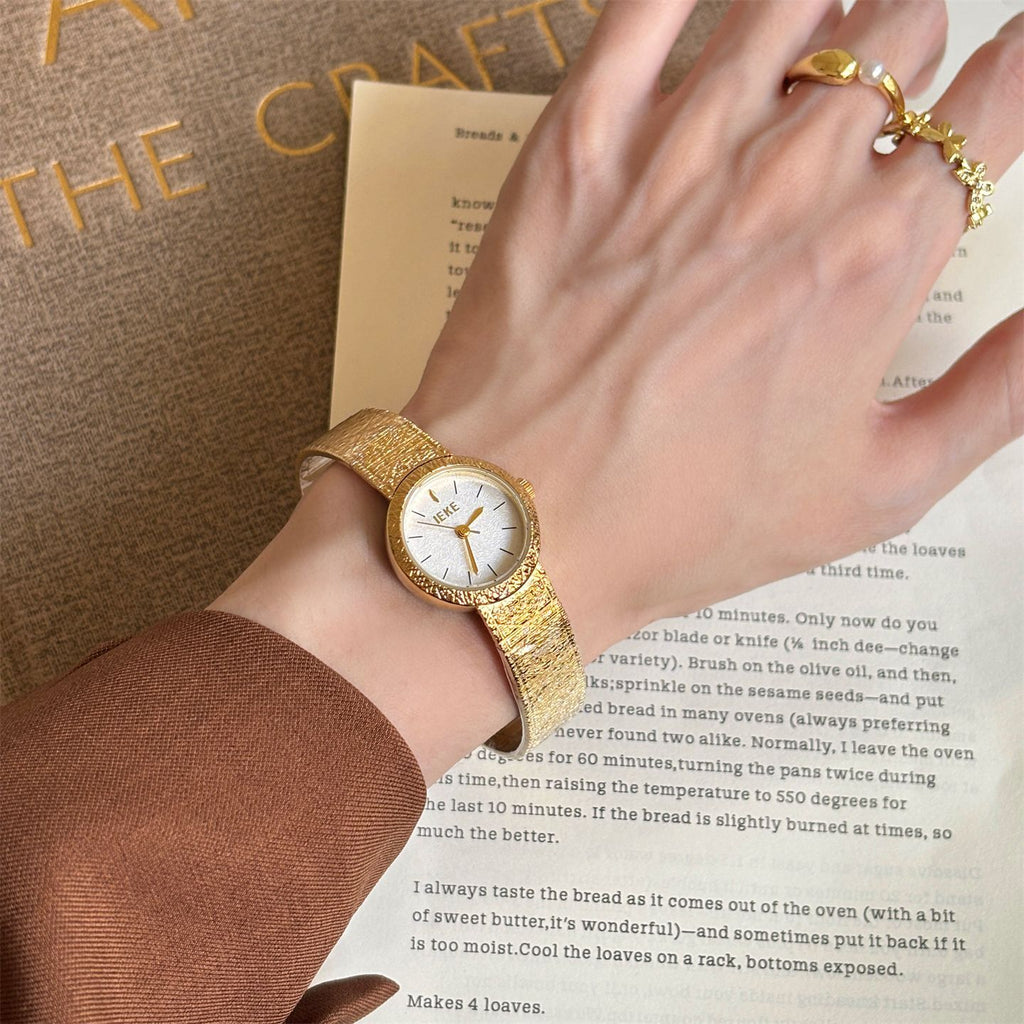IEKE Vintage Crinkled Foil Textured Mesh Gold Watch - Ultra-Thin Petite Quartz Watch for Women