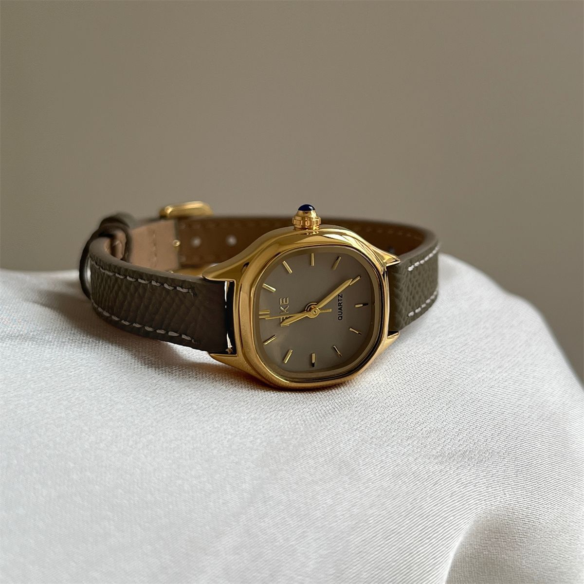IEKE Serpent Drop Bezel Slim Leather Watch - Vintage Teardrop Quartz Watch for Women