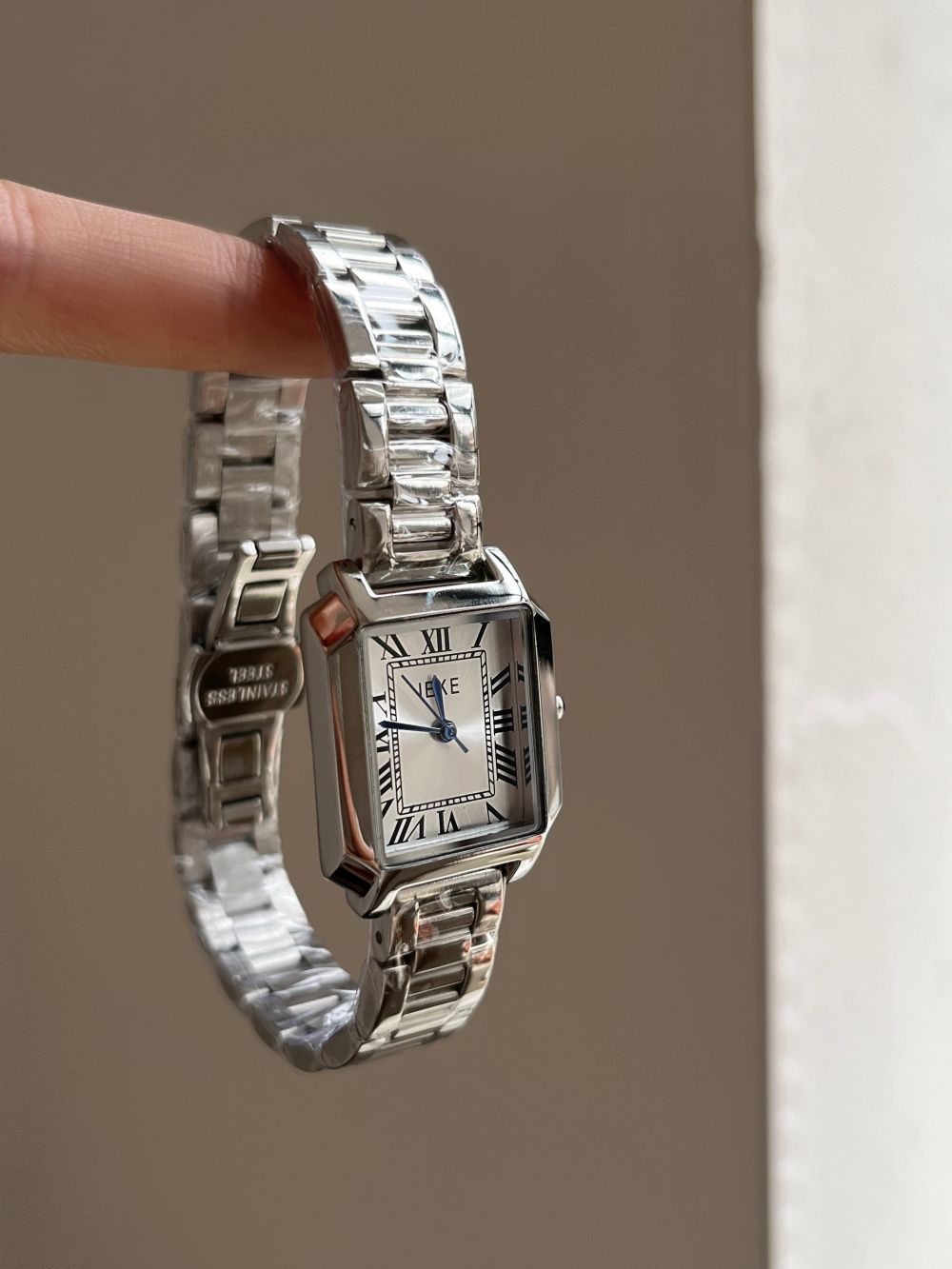 IEKE Korean Chic Roman Numeral Petite Watch - Vintage Dainty Quartz Watch for Women
