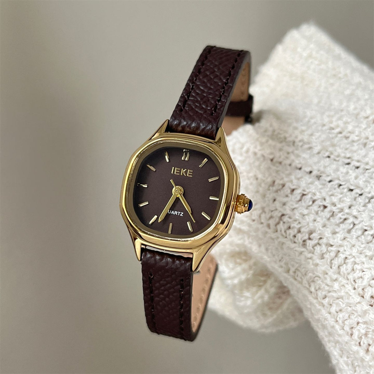 IEKE Modern Classic Slim Leather Strap Watch - Elegant Skin-Brightening Quartz Watch for Women