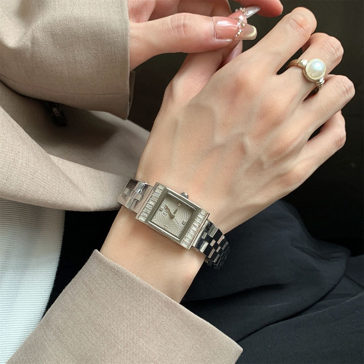 IEKE Vintage Square Crystal Pavé Gold Steel Watch - Sparkling Tank Quartz Watch for Women