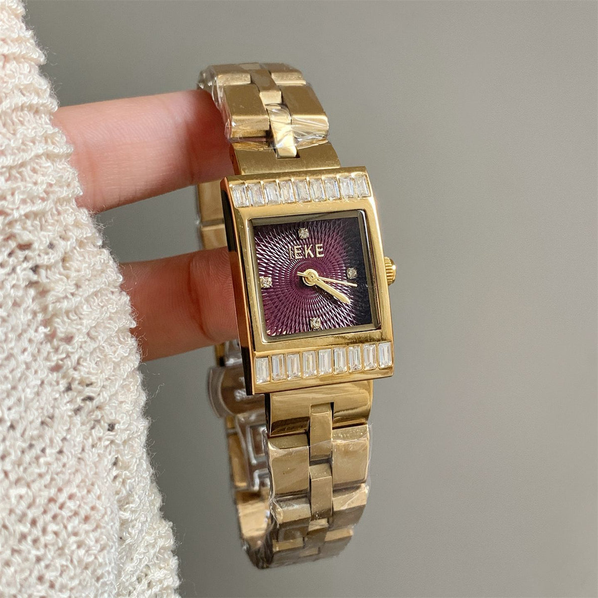 IEKE Vintage Square Crystal Pavé Gold Steel Watch - Sparkling Tank Quartz Watch for Women