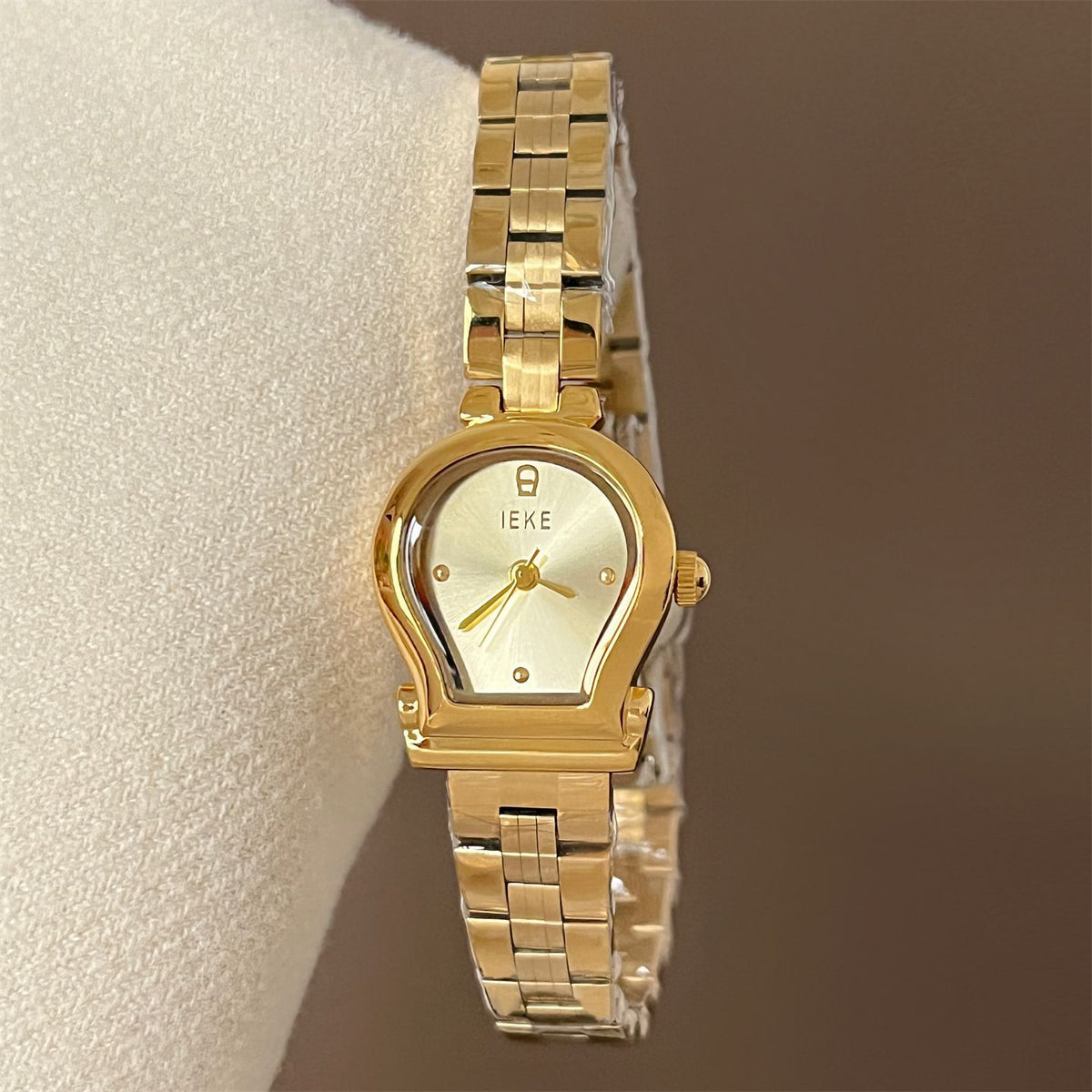 IEKE Slate Grey Dial Tapered Steel Bracelet Watch - Cold Aesthetic Modern Watch for Women