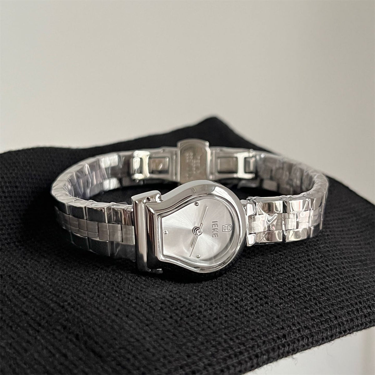 IEKE Slate Grey Dial Tapered Steel Bracelet Watch - Cold Aesthetic Modern Watch for Women