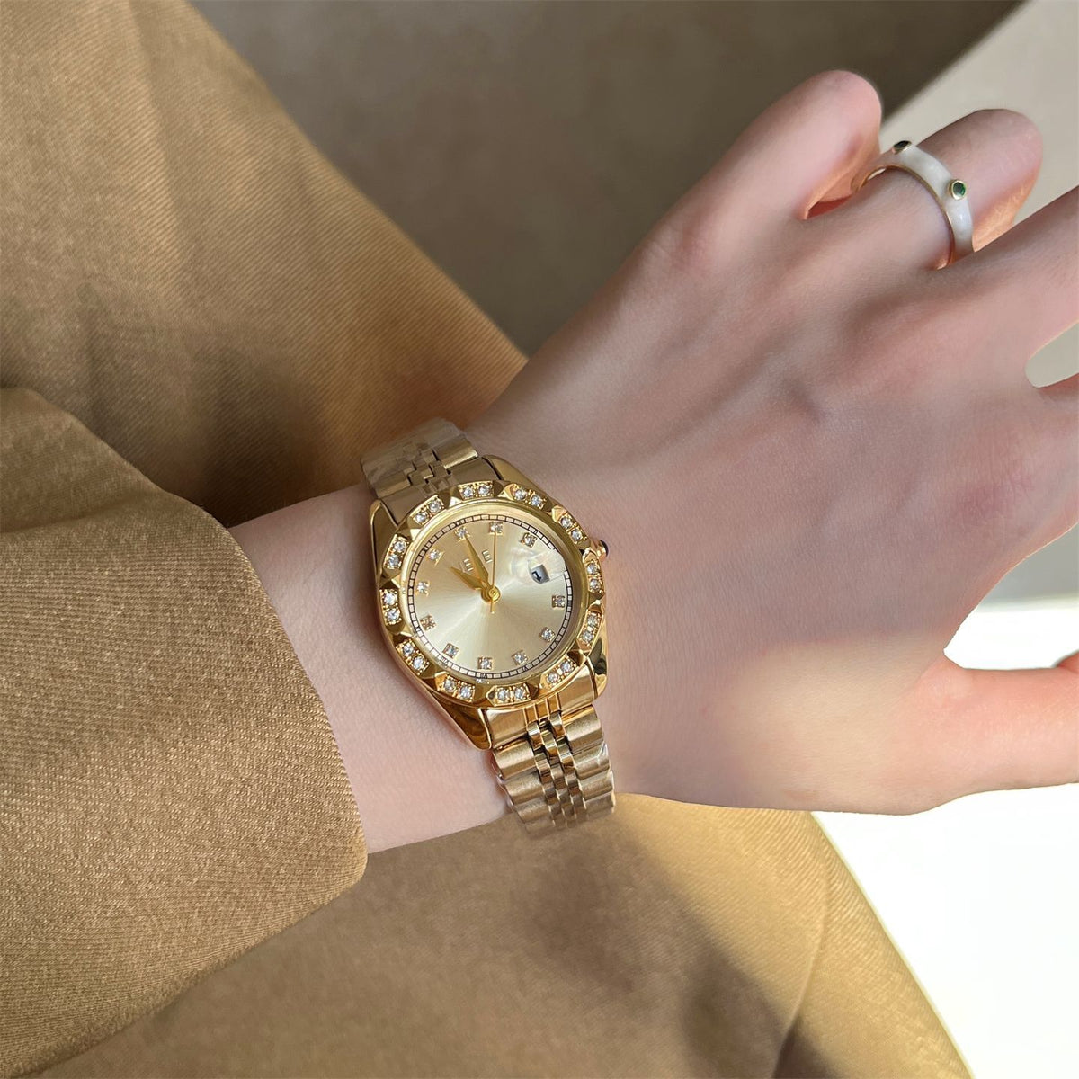 IEKE Cold Aesthetic Crystal Chain Link Bracelet Watch - Sparkling Jewelry Quartz Watch for Women