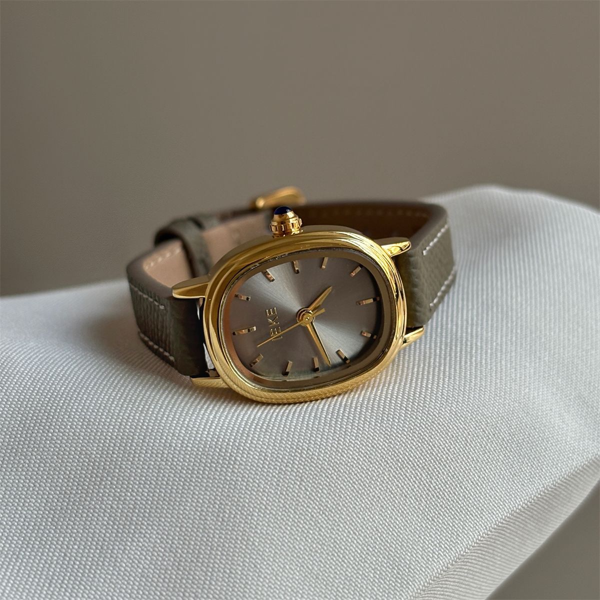 IEKE Academic Slate Grey Leather Gold Watch - Classic Preppy Quartz Watch for Women