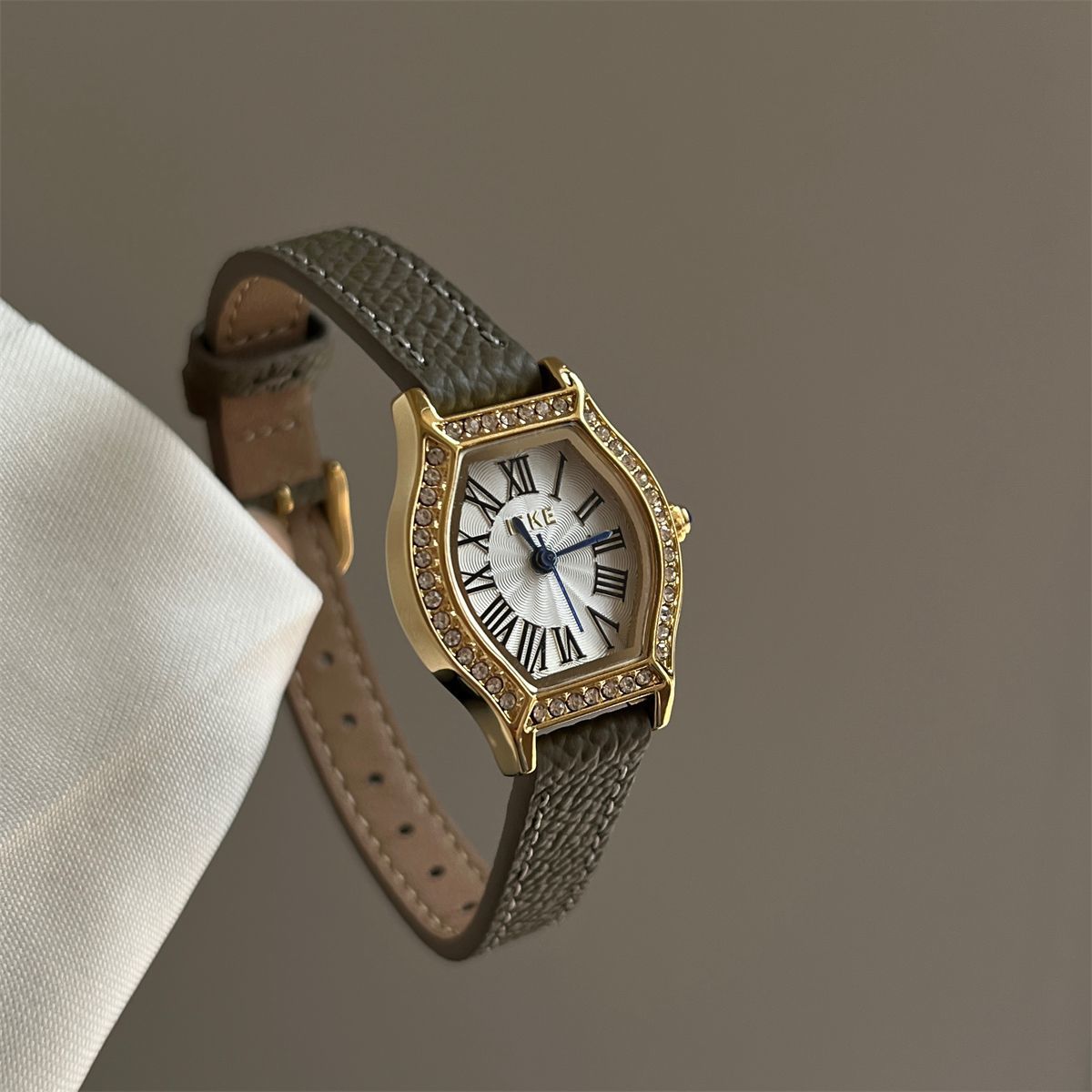 IEKE Vintage Tonneau Starburst Crystal Leather Watch - Pavé Bezel Barrel Watch for Women