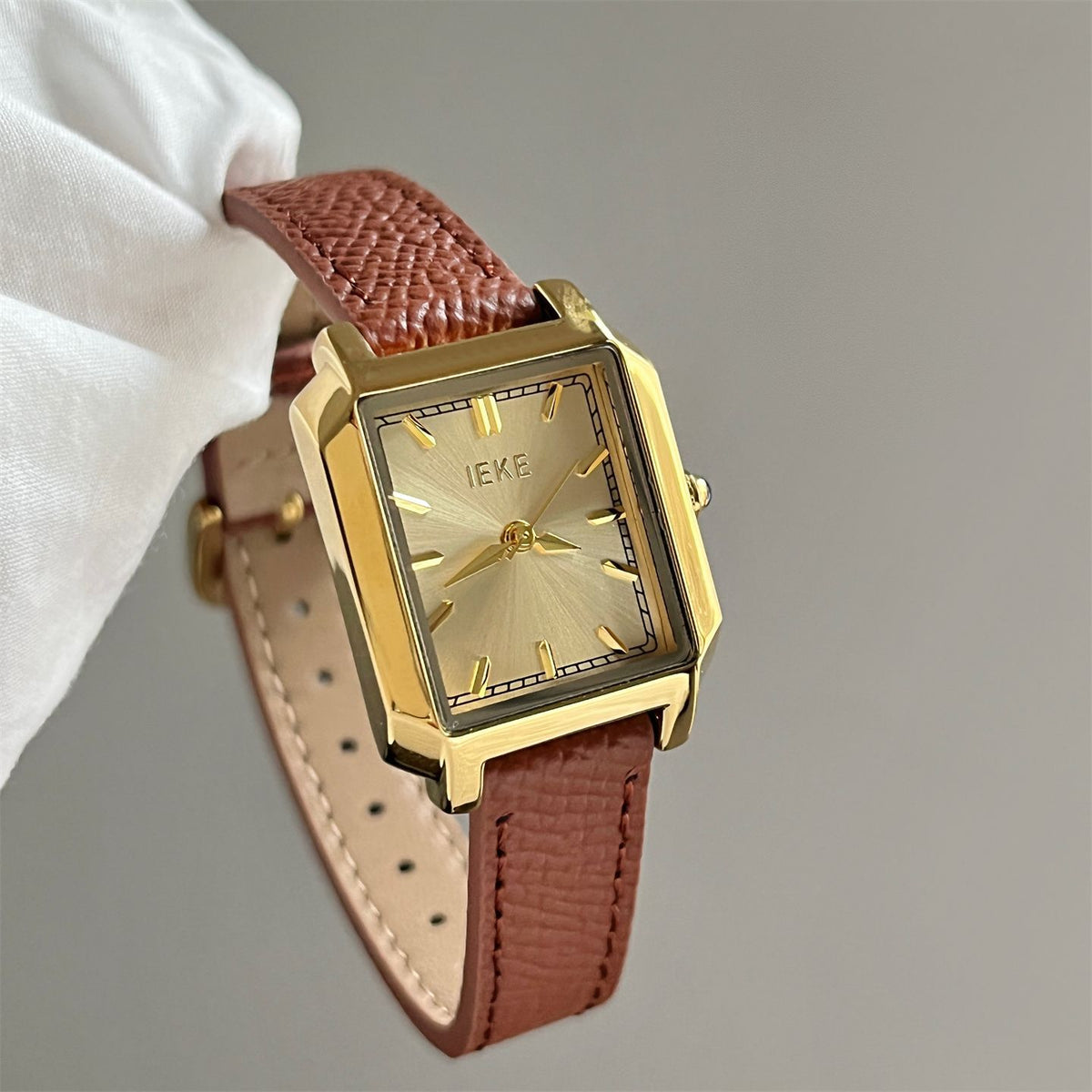 IEKE Vintage Arrow Hand Square Tank Watch - Retro Horology Leather Watch for Women