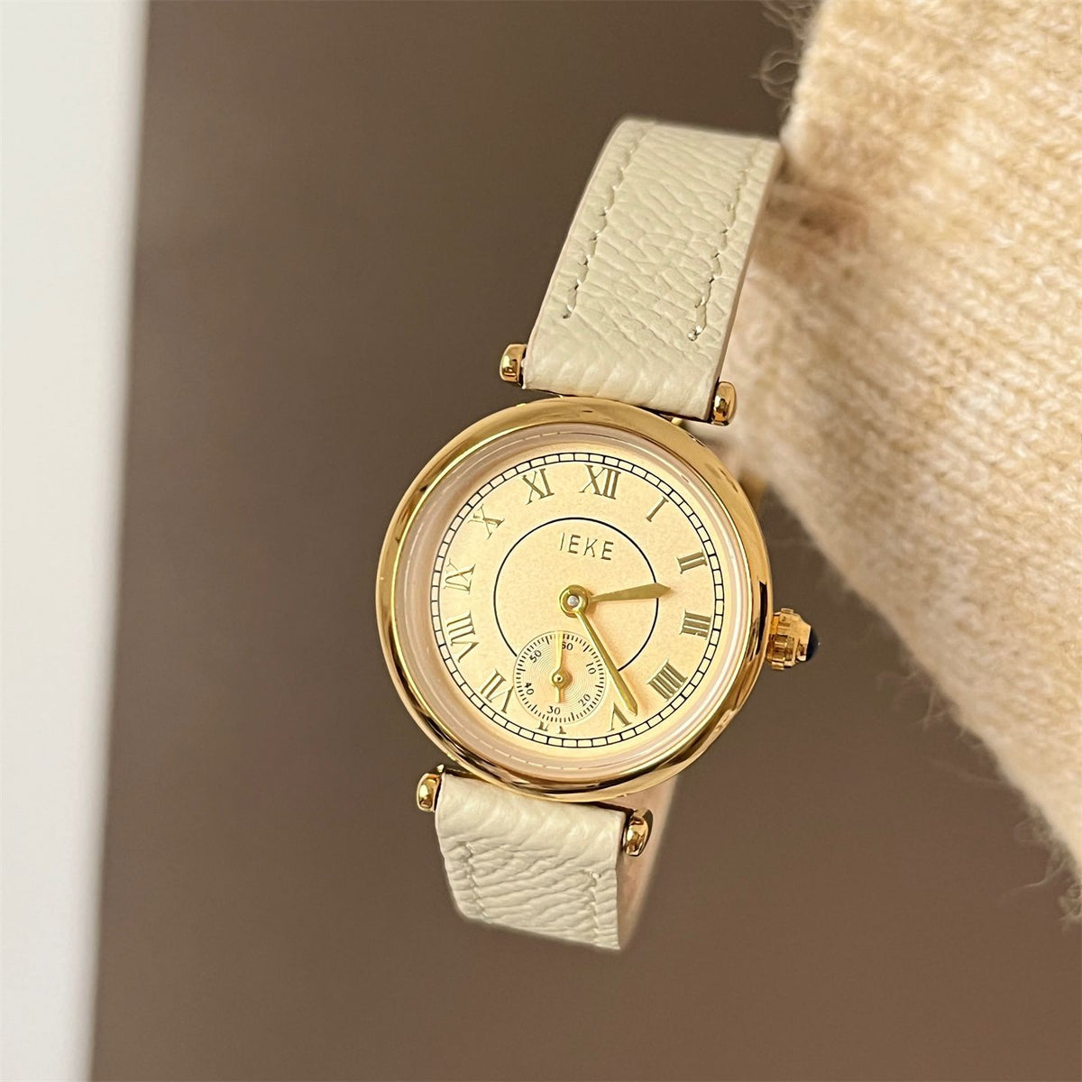 IEKE Vintage Round Roman Numeral Leather Watch - Dainty Parisian Quartz Watch for Women