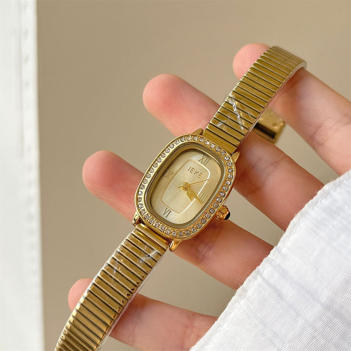 IEKE Vintage Estate Oval Crystal Accent Leather Watch - Antique Chic Dress Watch for Women