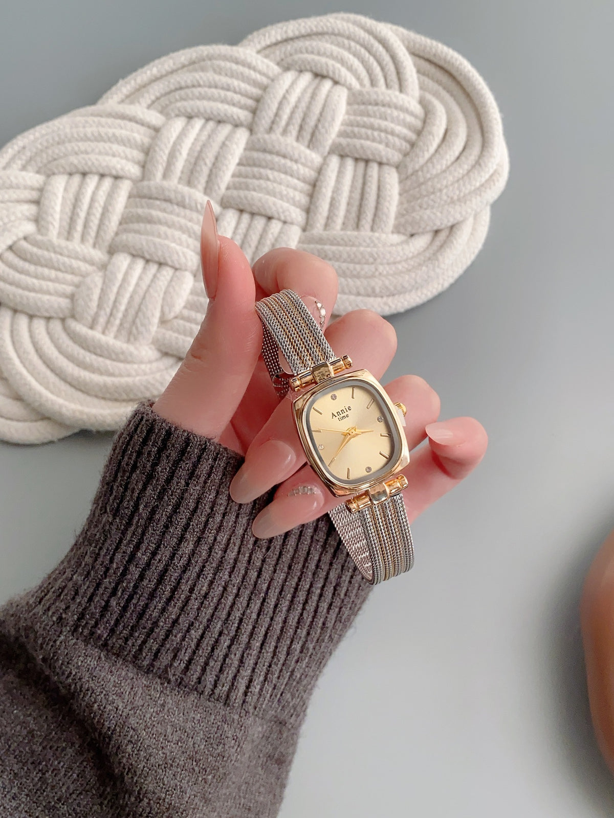 Annie Time cushion mesh watch with two-tone finish and champagne dial