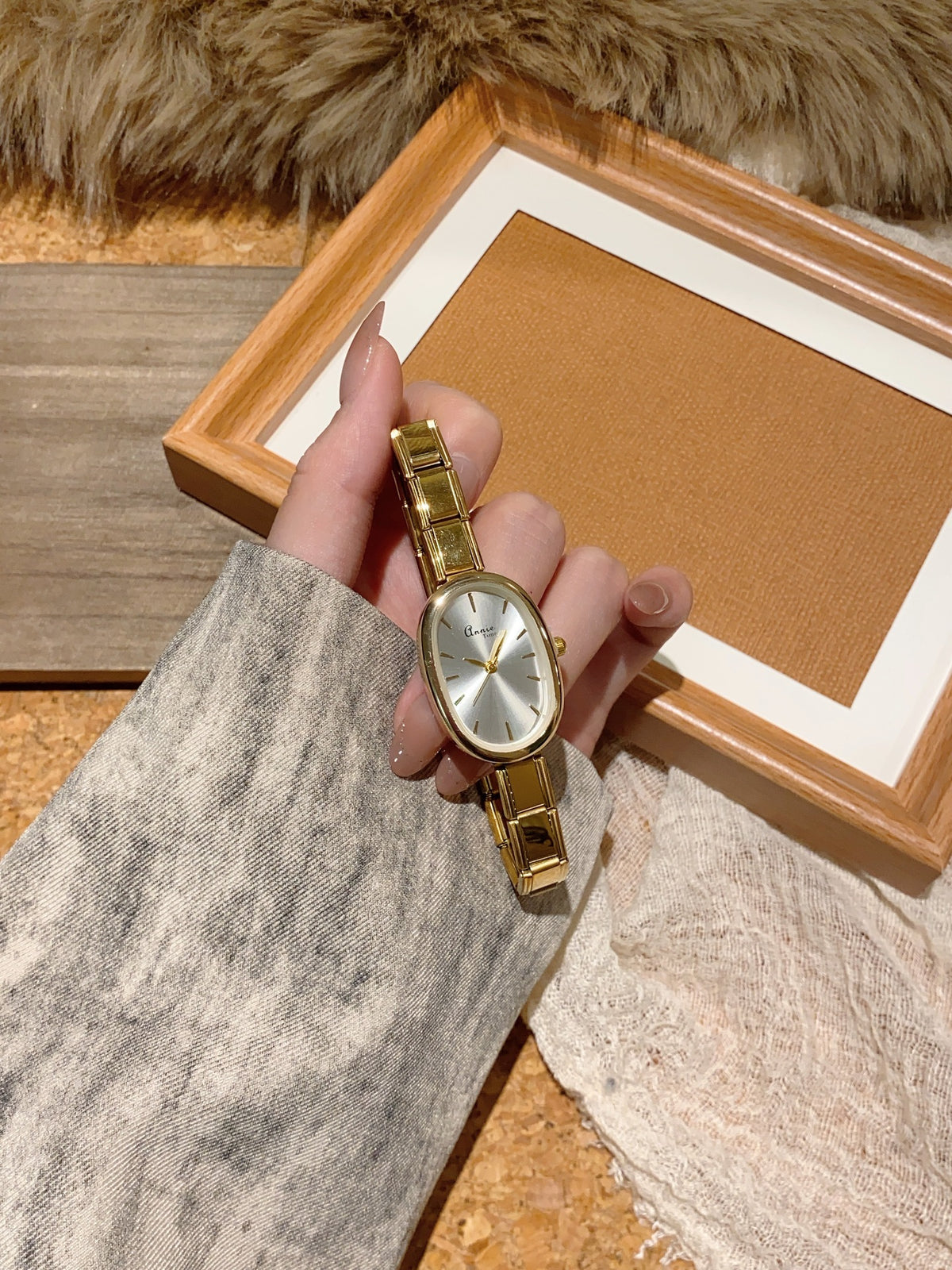 Annie Time vintage stretch bracelet watch with oval silver dial