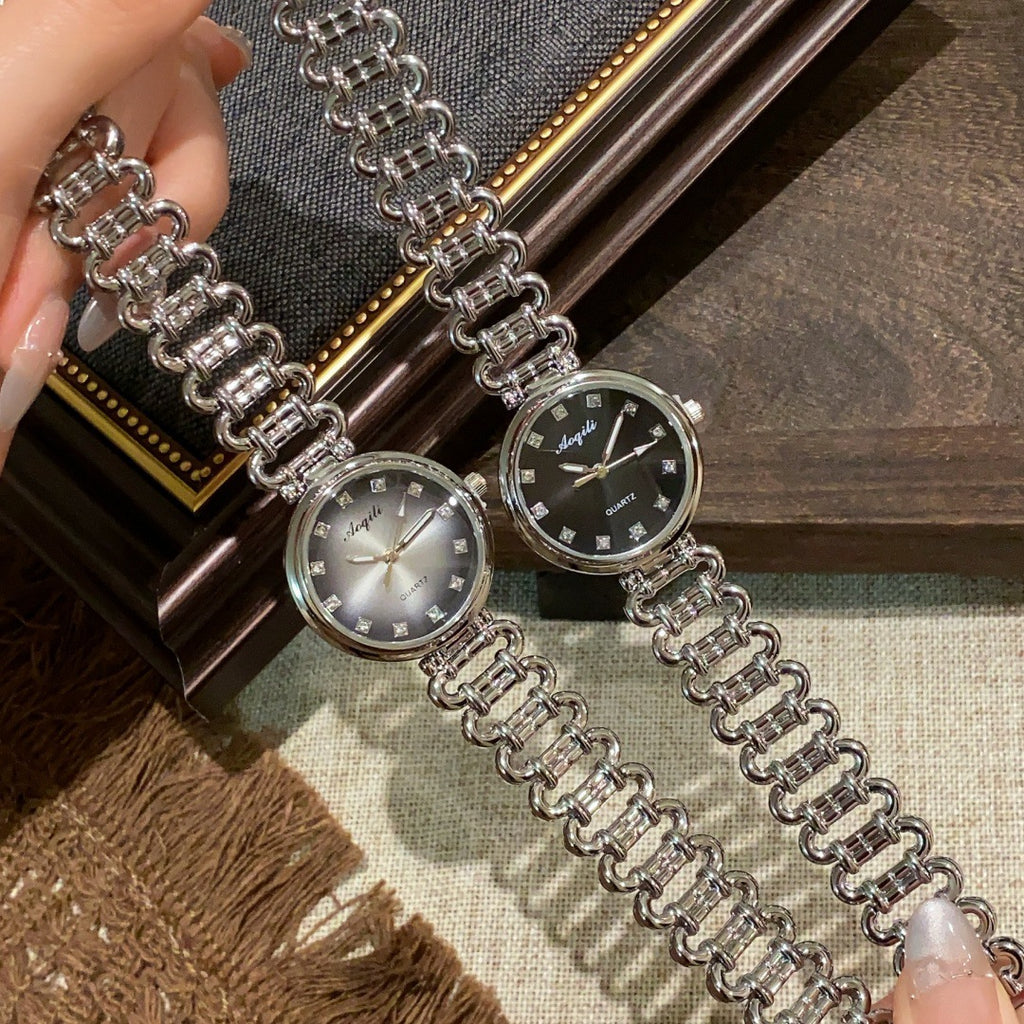 Aoqili round link bracelet watches in silver tone