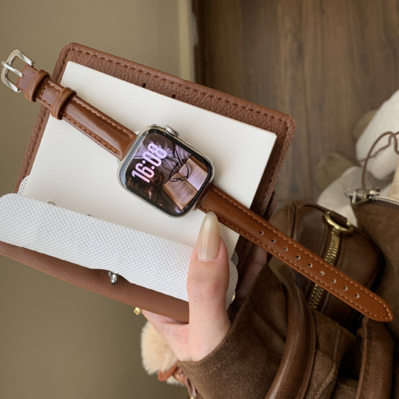 Chocolate brown slim leather Apple Watch band