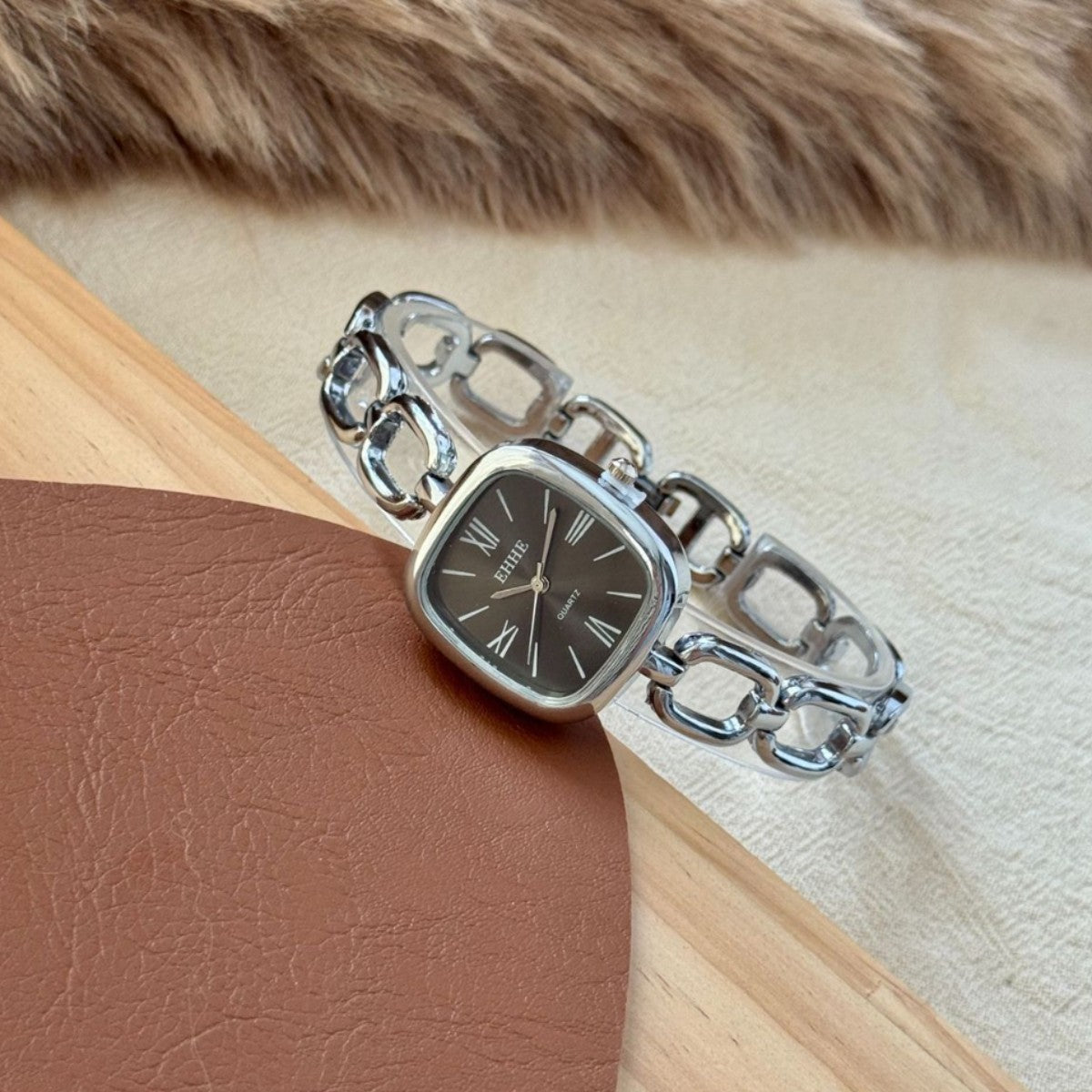 EHHE open-link square bracelet quartz watch in silver tone with black dial