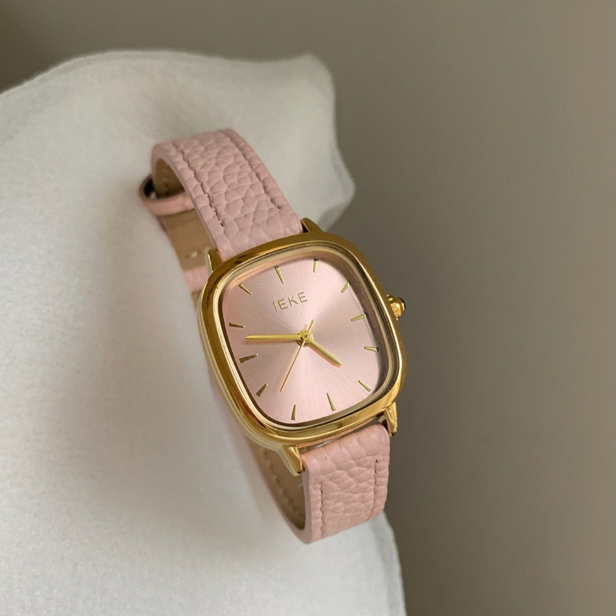 IEKE blush pink cushion case women's quartz watch