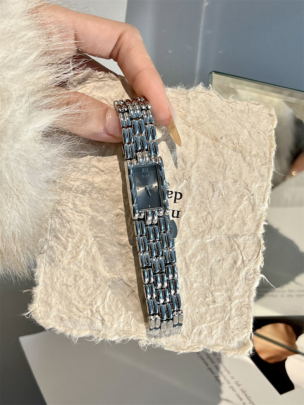 IEKE silver rectangular watch