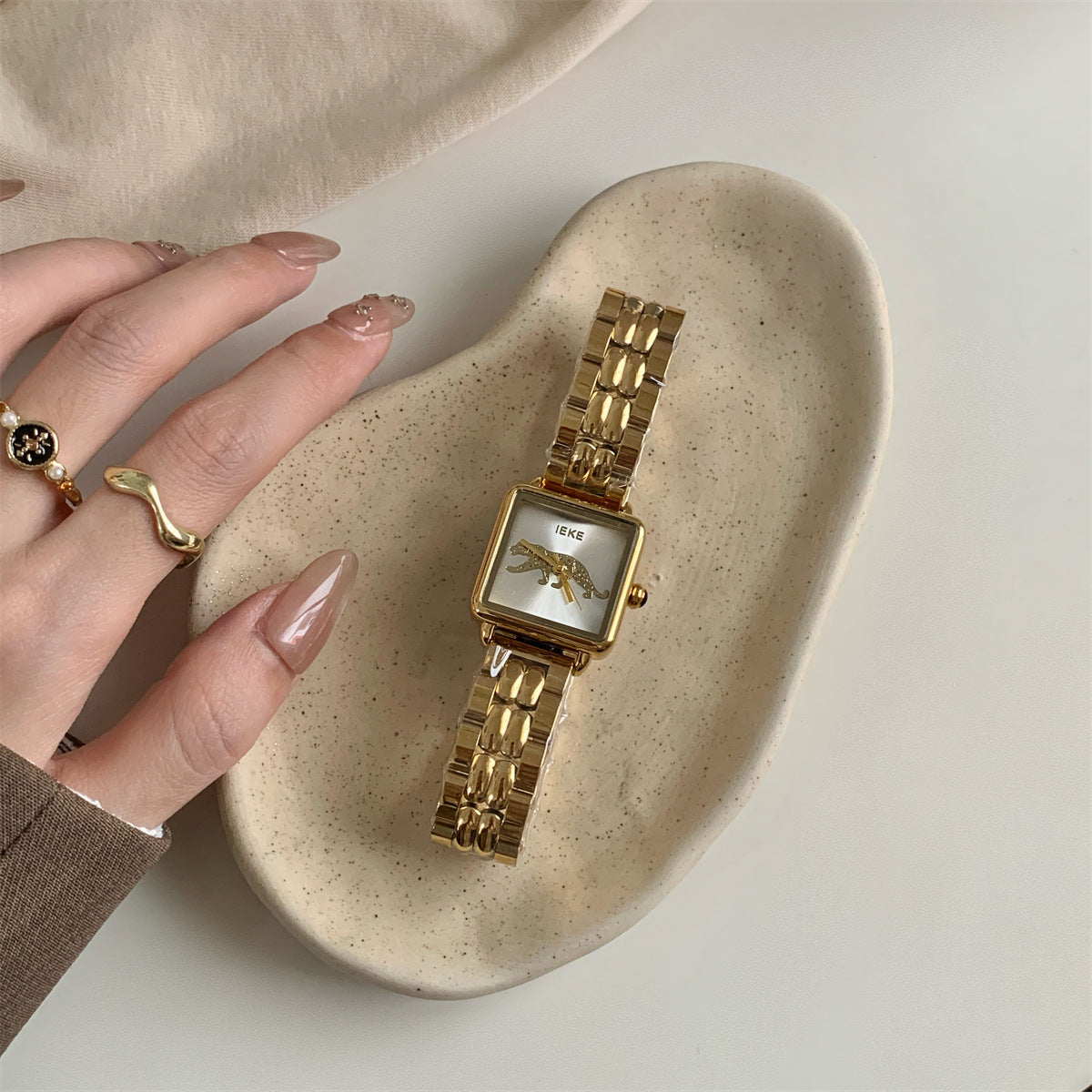 IEKE vintage square panther women's gold-tone bracelet watch with light dial