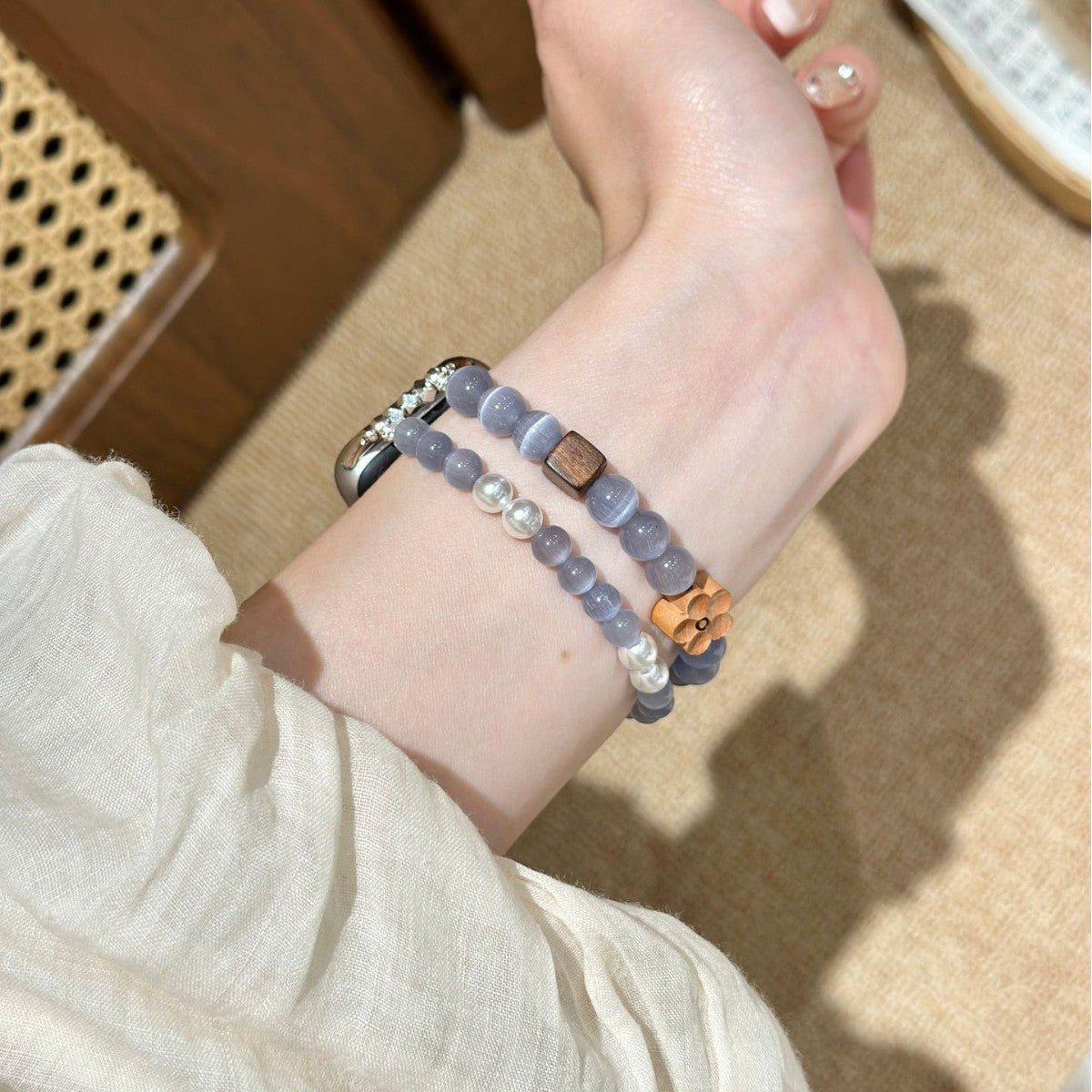 Grey cat-eye effect double-strand smartwatch bracelet band
