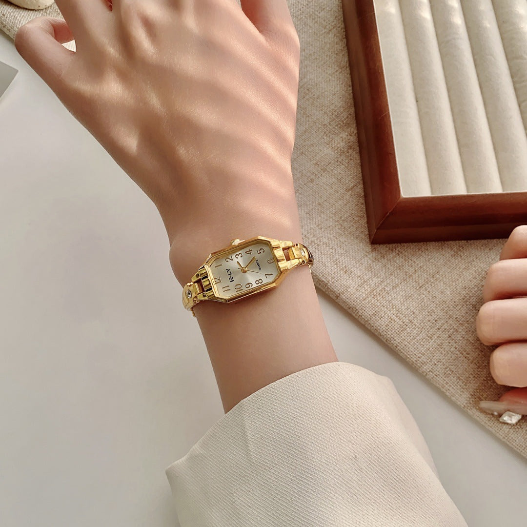 Women's vintage gold-tone rectangular jewelry bracelet quartz watch with sculpted links