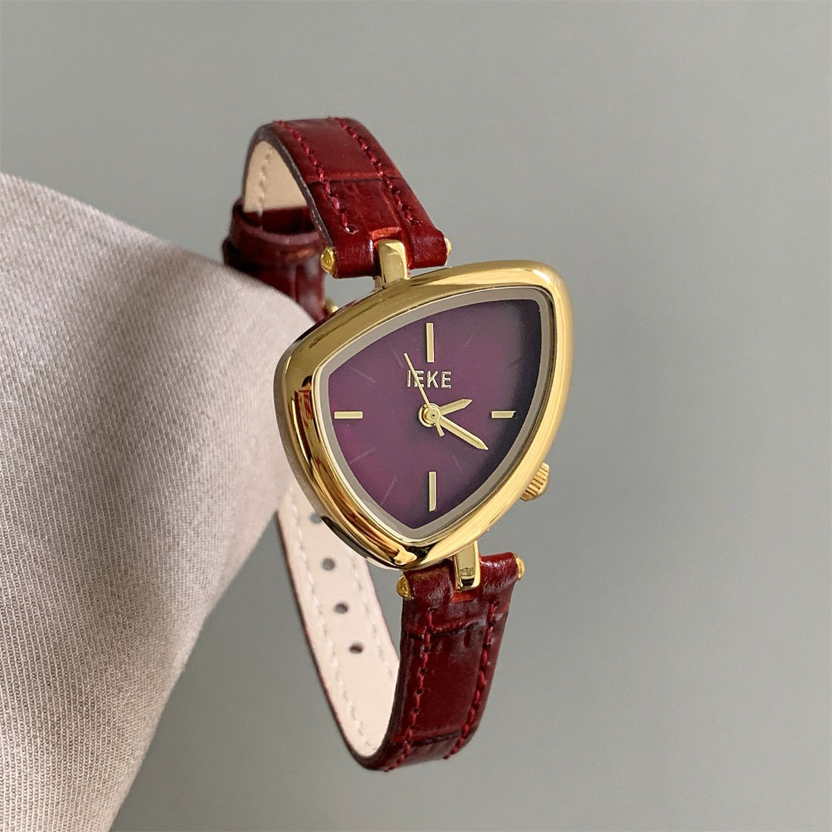 IEKE Sculptural Triangle Dial Steel Bracelet Watch - Geometric Quartz Watch for Women