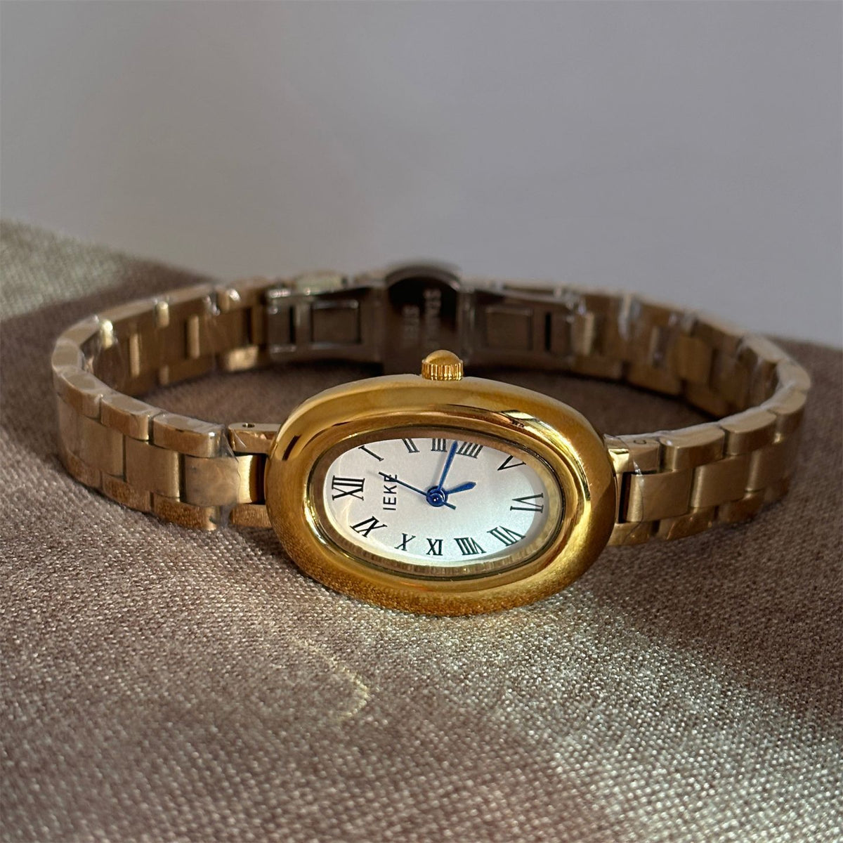 IEKE Vintage Cabochon Oval Jeweled Bracelet Watch - Estate Cocktail Quartz Watch for Women