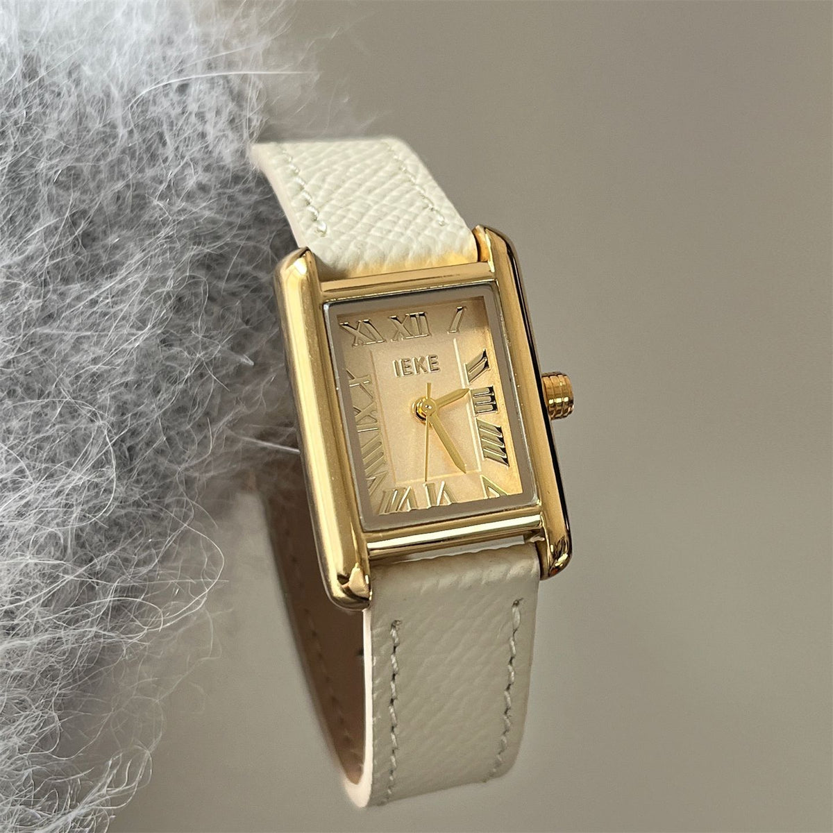IEKE Vintage Artistic Petite Dial Leather Watch - Retro Chic Quartz Dress Watch for Women