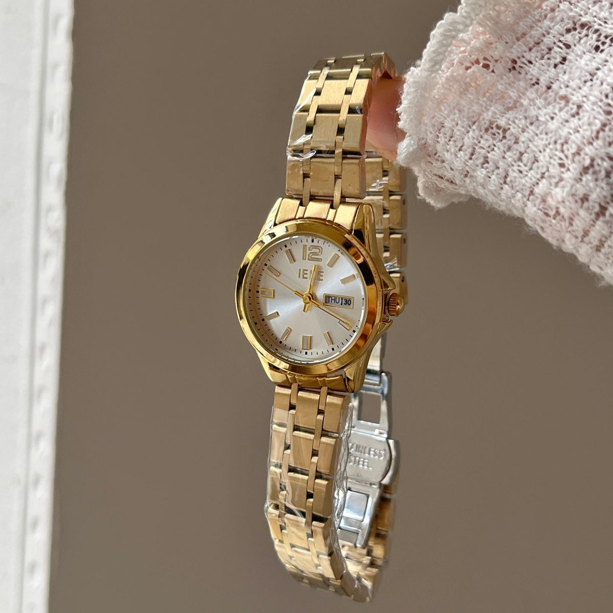 IEKE Slate Grey Minimalist Petite Dial Watch - Monochromatic Cold Aesthetic Quartz Watch for Women