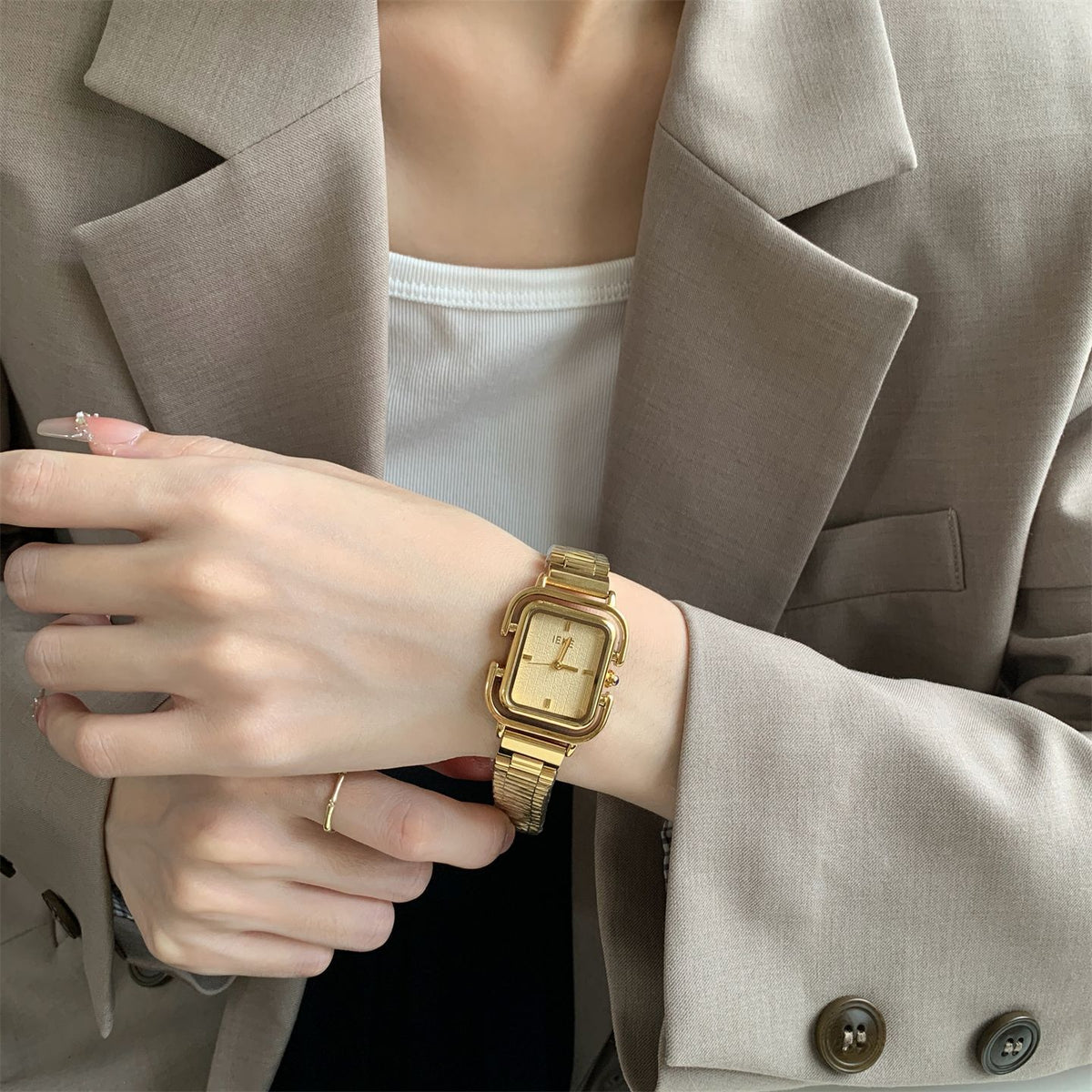IEKE Double-Tier Square Frame Leather Watch - Architectural Vintage Quartz Watch for Women