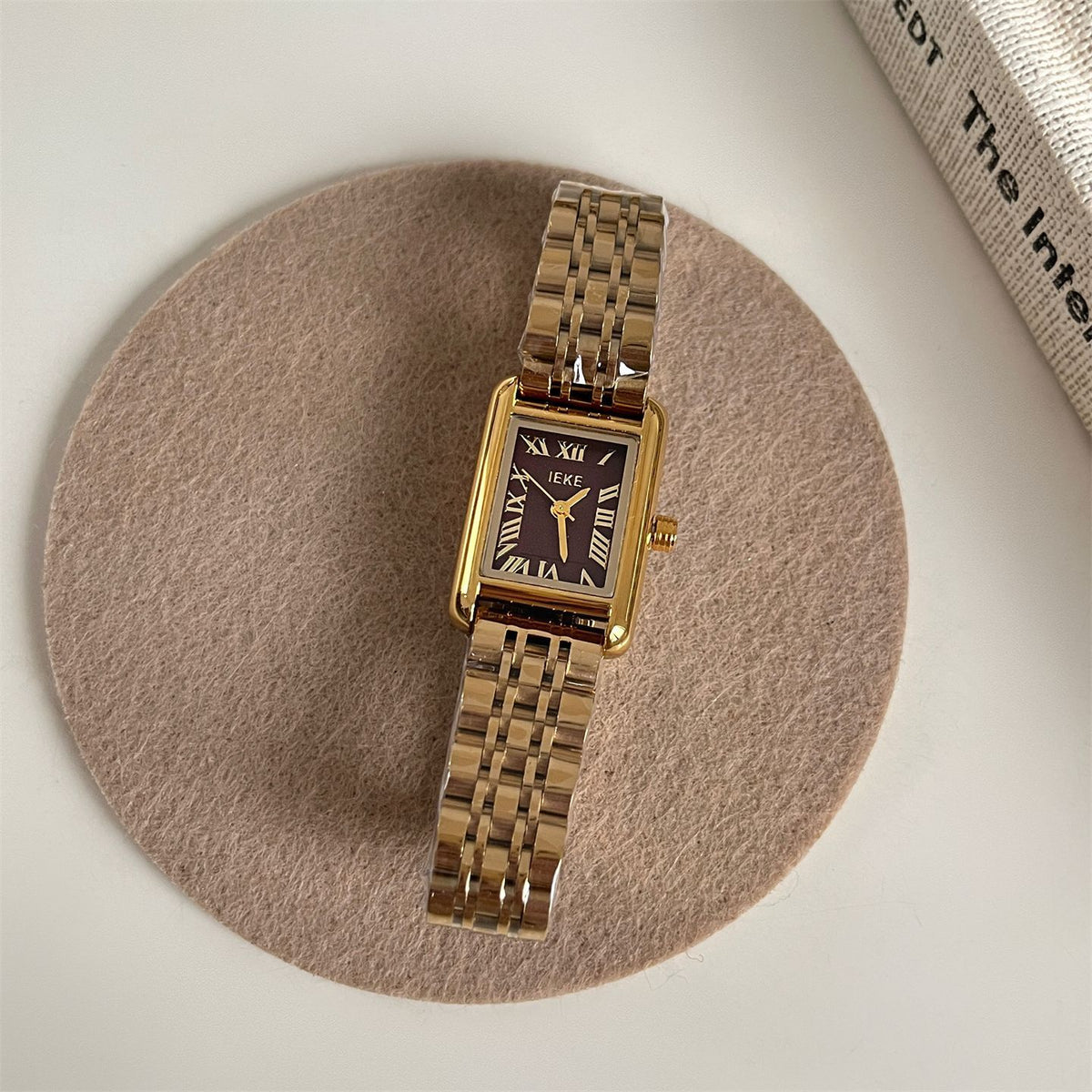 IEKE Luxury Vintage Tonneau Steel Bracelet Watch - Elegant Curvature Quartz Watch for Women