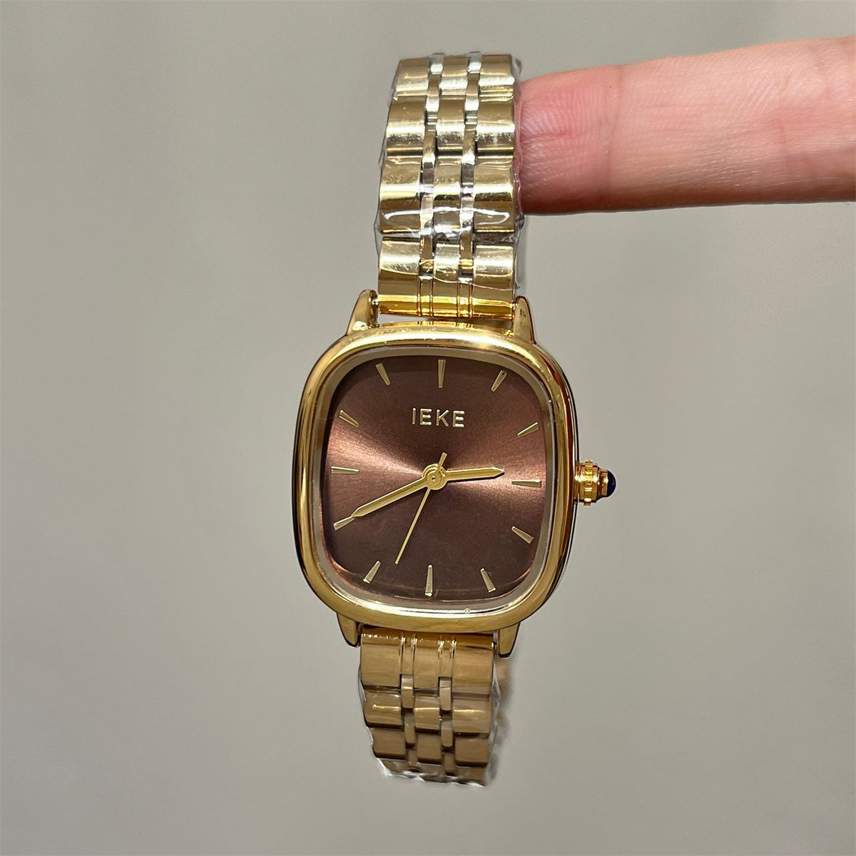 IEKE Frost Crystal Pavé Bezel Petite Dial Watch - Sparkling Chic Quartz Watch for Women