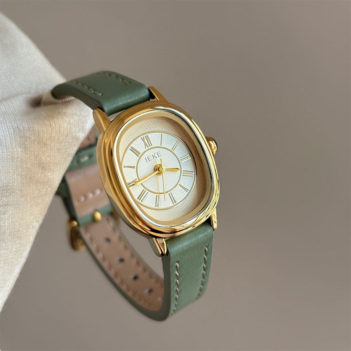 IEKE Korean Artisan Petite Oval Leather Watch - Modern Vintage Quartz Watch for Women