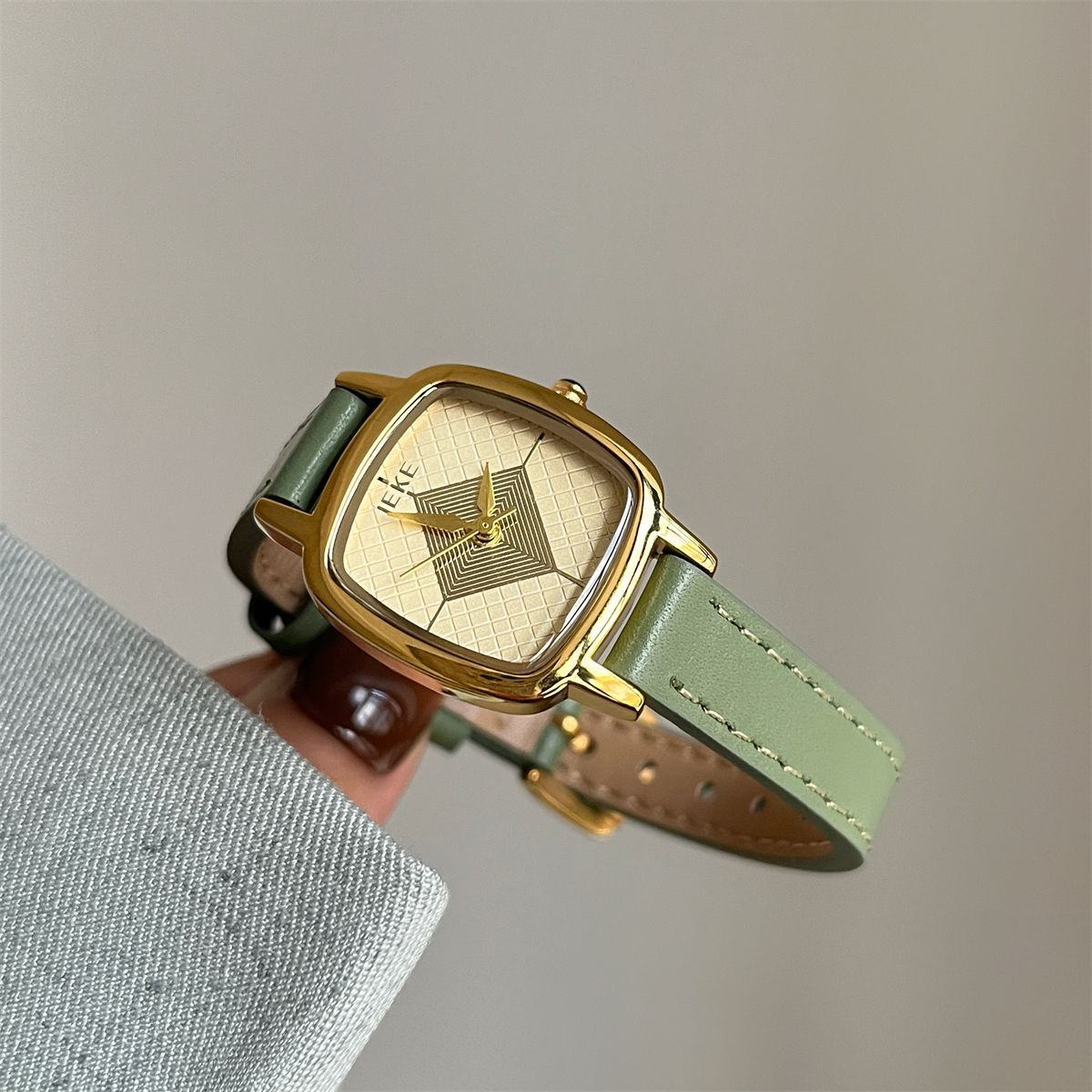 IEKE Haute Vintage Square Slim Leather Watch - Parisian Salon Tank Quartz Watch for Women