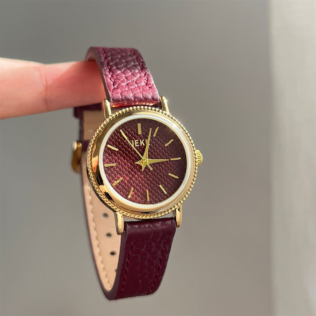 IEKE Literary Minimalist Petite Round Leather Watch - Vintage Atelier Quartz Watch for Women