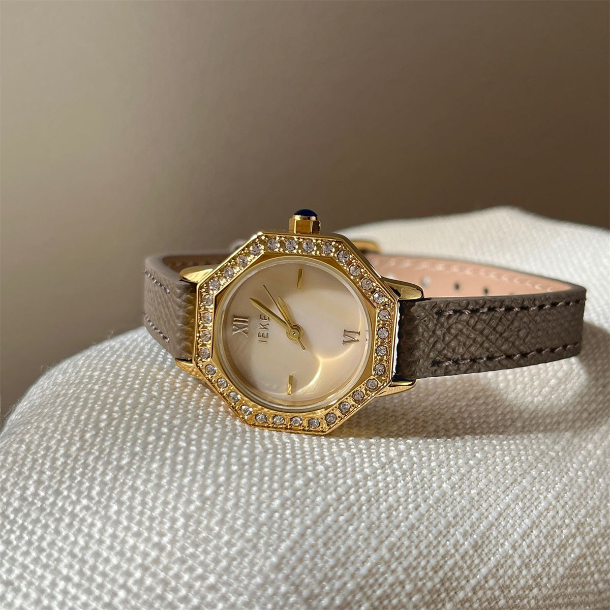 IEKE Octagonal Polygon Petite Slim Leather Watch - Geometric Place Vendôme Quartz Watch for Women