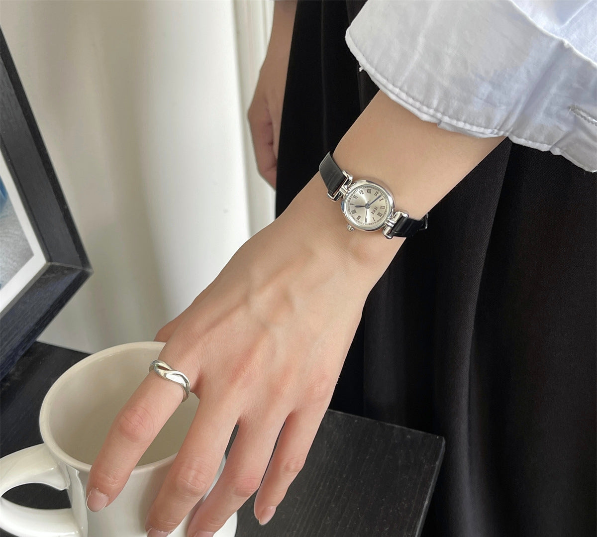 IEKE Osmanthus Mini Brown Dial Watch with Leather Strap - Vintage Artistic Petite Watch for Women