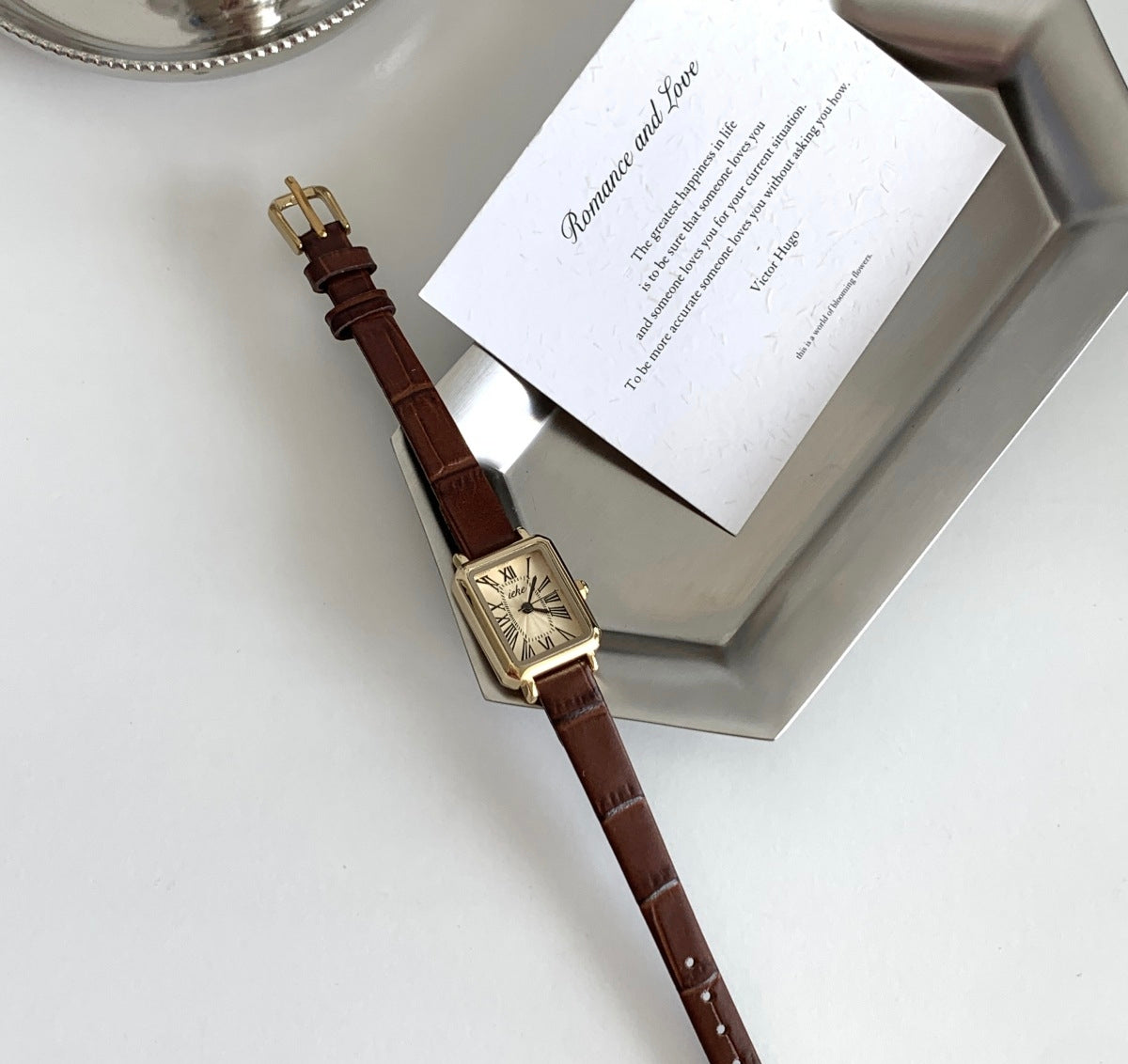 IEKE French Literary Roman Square Watch with Leather Strap - Retro Petite Quartz Watch for Women