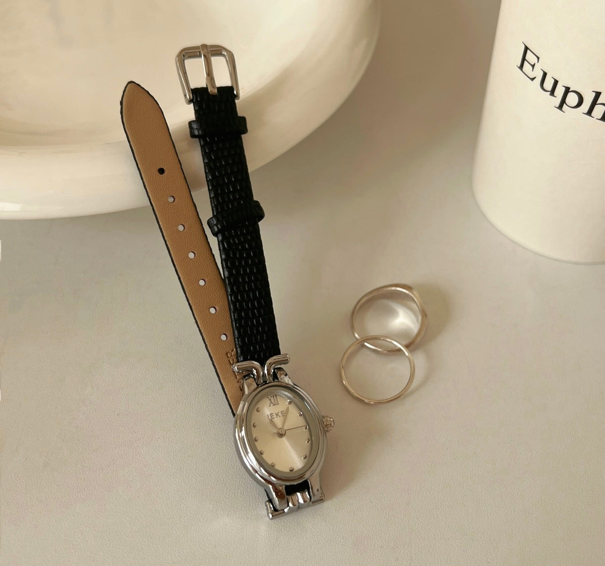IEKE Vintage Estate Petite Oval Watch with Leather Strap - Antique Chic Quartz Watch for Women