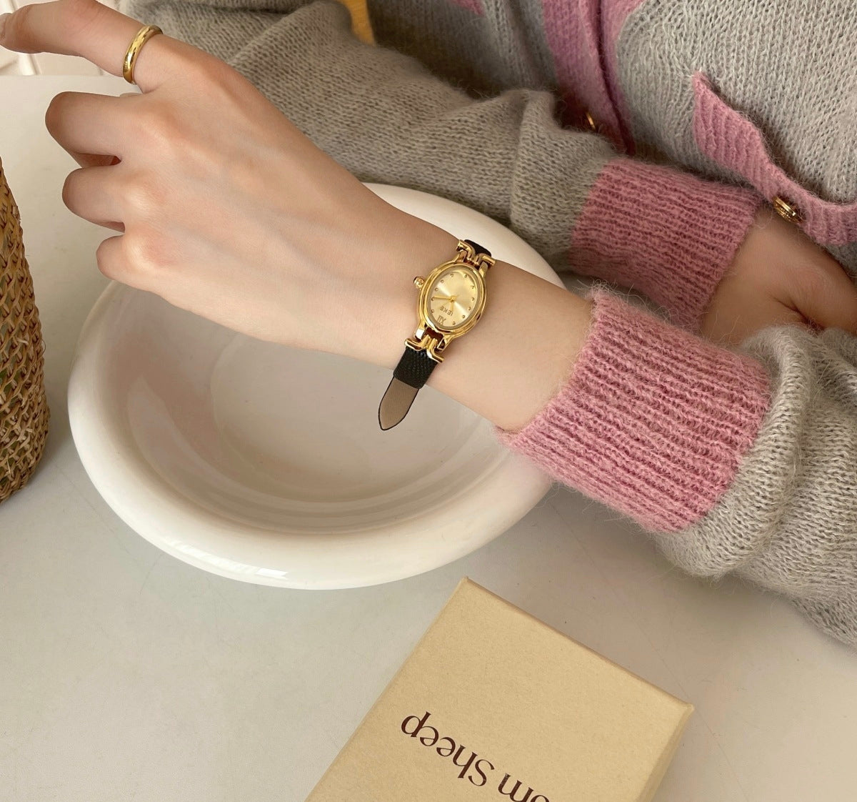 IEKE Vintage Estate Petite Oval Watch with Leather Strap - Antique Chic Quartz Watch for Women