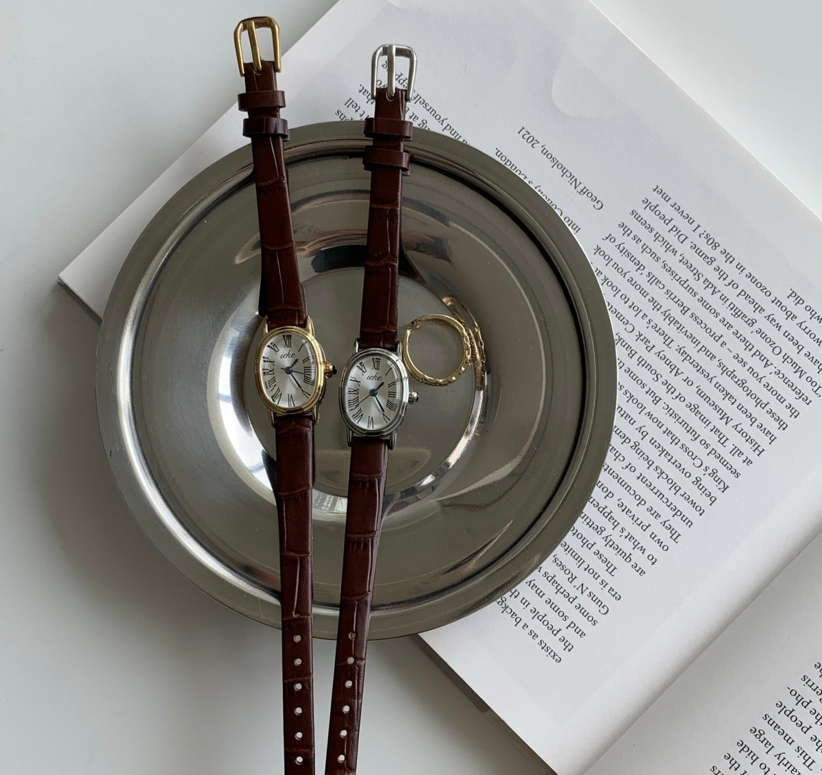 IEKE French Vintage Petite Oval Watch with Genuine Leather Strap - Classic Quartz Dress Watch for Women