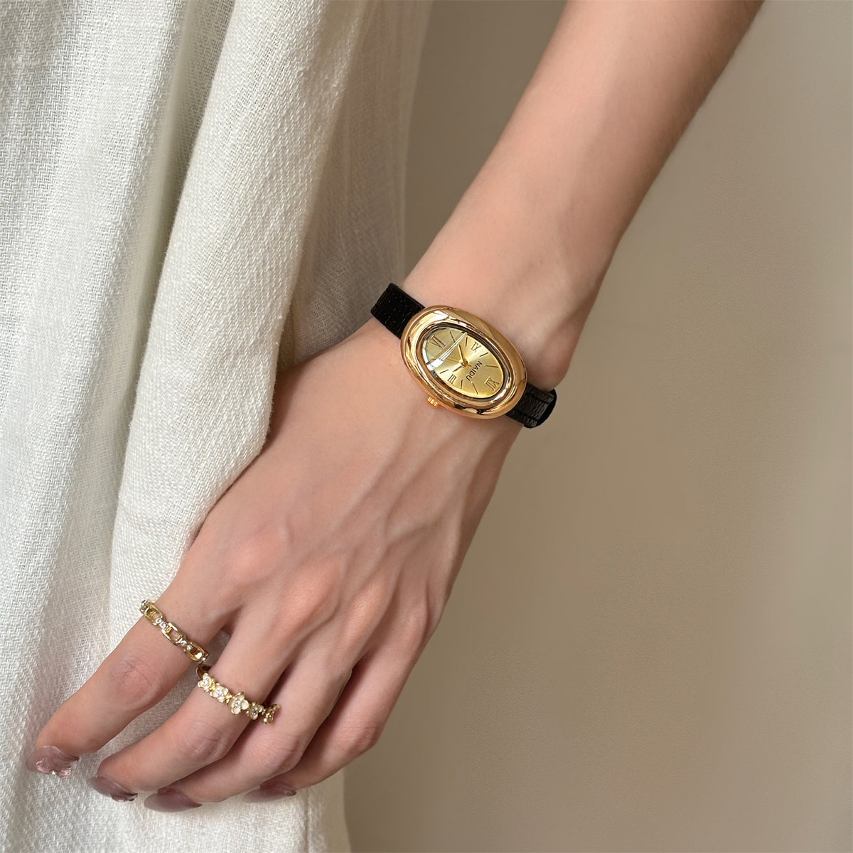 Vintage Baignoire Oval Gold Watch with Petite Leather Strap - French Chic Tank Watch for Women