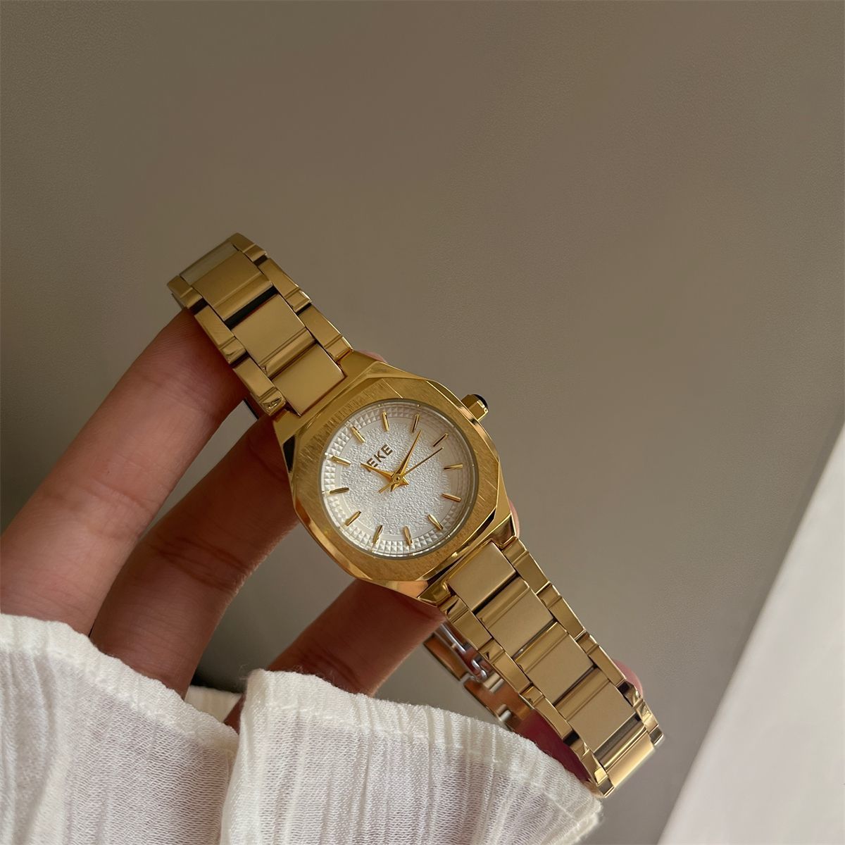 IEKE Oversized Gold Steel Baton Dial Watch - Contemporary Western Quartz Watch for Women
