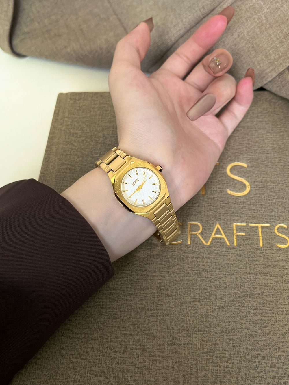 IEKE Oversized Gold Steel Baton Dial Watch - Contemporary Western Quartz Watch for Women