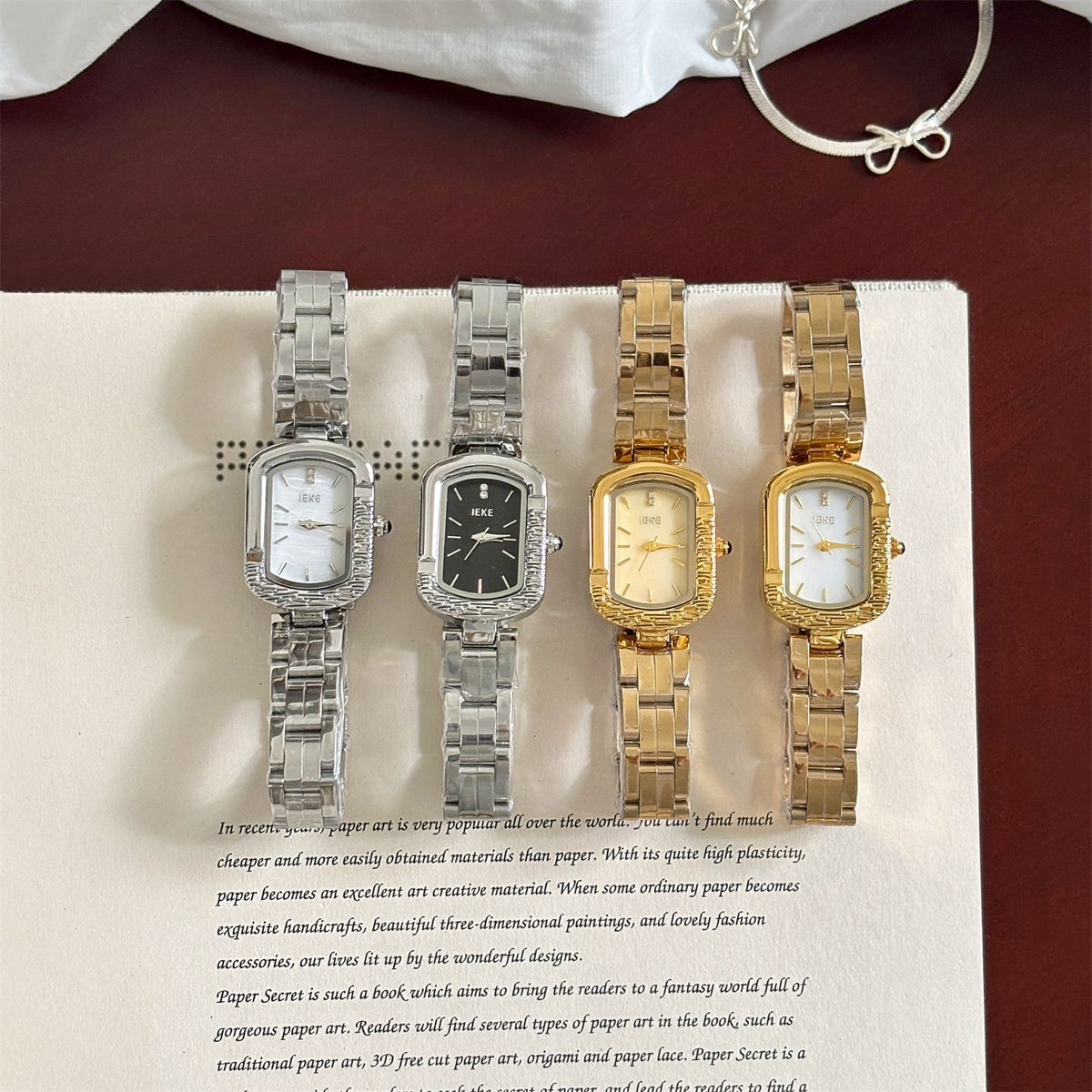 IEKE Cold Aesthetic Monochrome Steel Bracelet Watch - Modern Minimalist Quartz Watch for Women