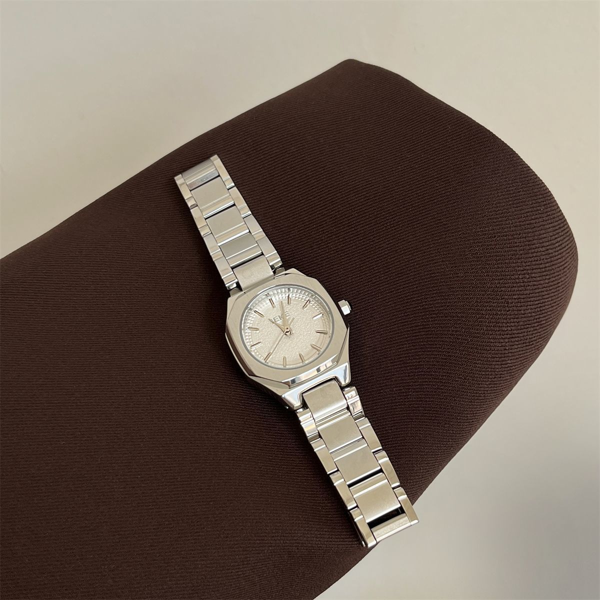 IEKE Oversized Gold Steel Baton Dial Watch - Contemporary Western Quartz Watch for Women