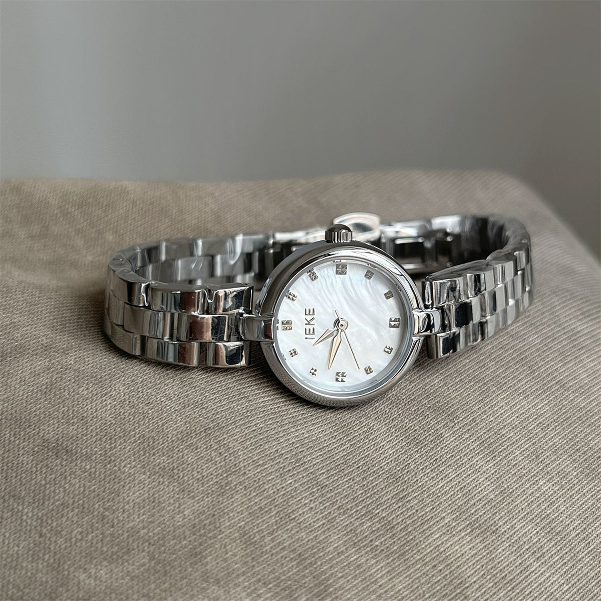 IEKE Nordic Azure Mother of Pearl Leather Watch - Cold Aesthetic Nacre Quartz Watch for Women